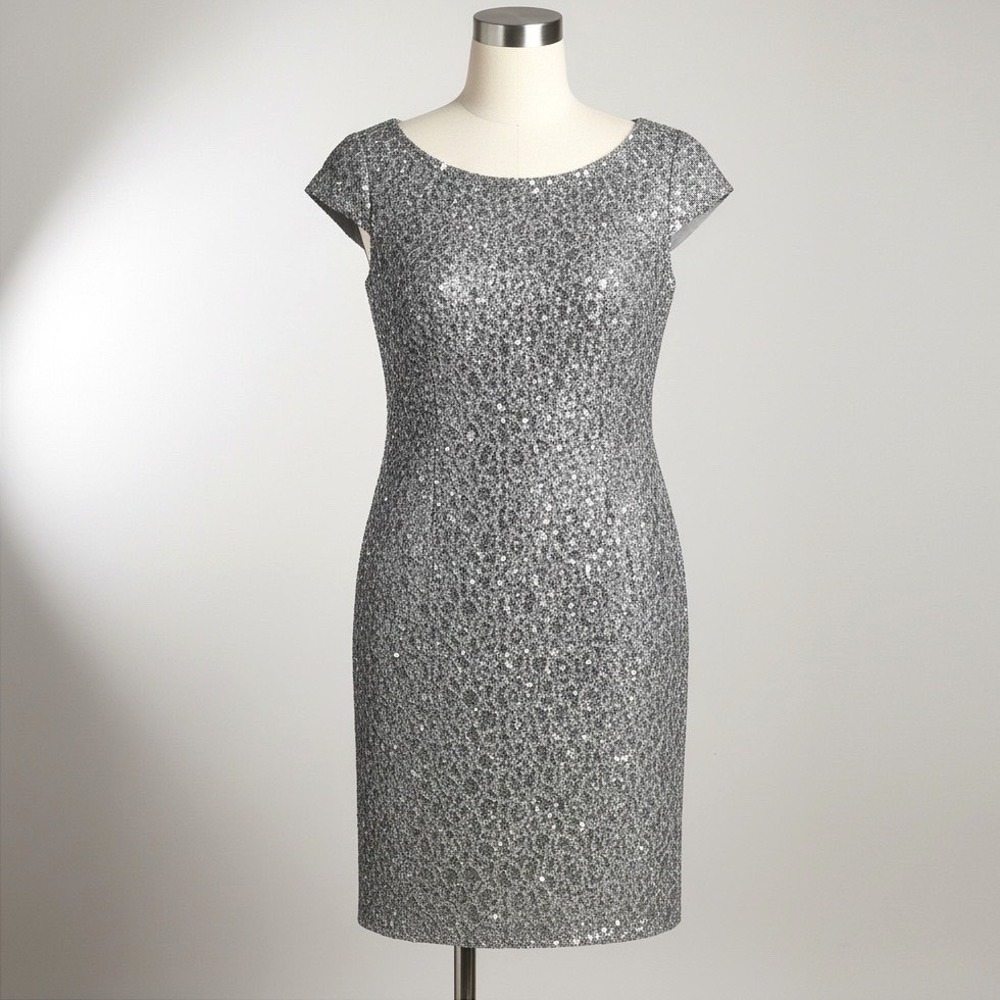 Adrianna Papell Silver Sequin Lace Shift Dress Size 6 NWT‎